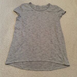 Lululemon Short Sleeve Top Size 8 Gray Space Dye Athletic Tee